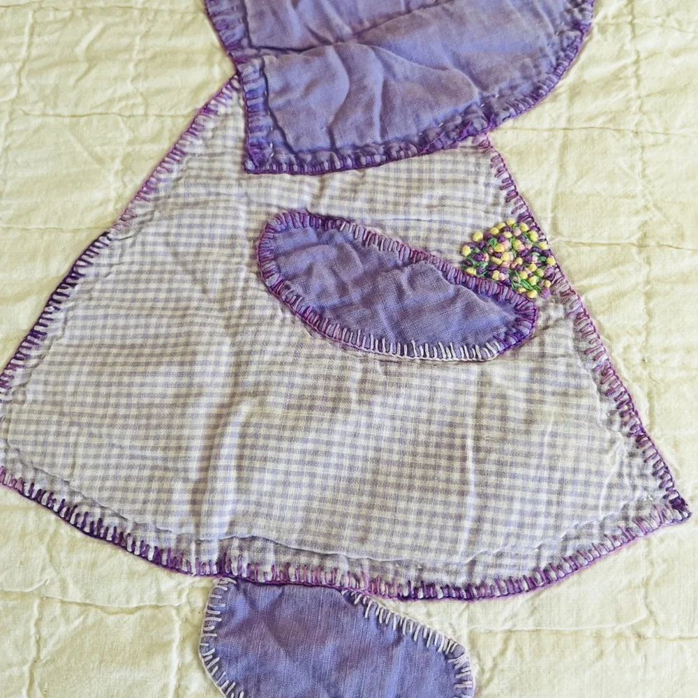 VINTAGE/ANTIQUE Handmade Quilt SUNBONNET SUE Pastel Hues Cotton Cottage Shabby